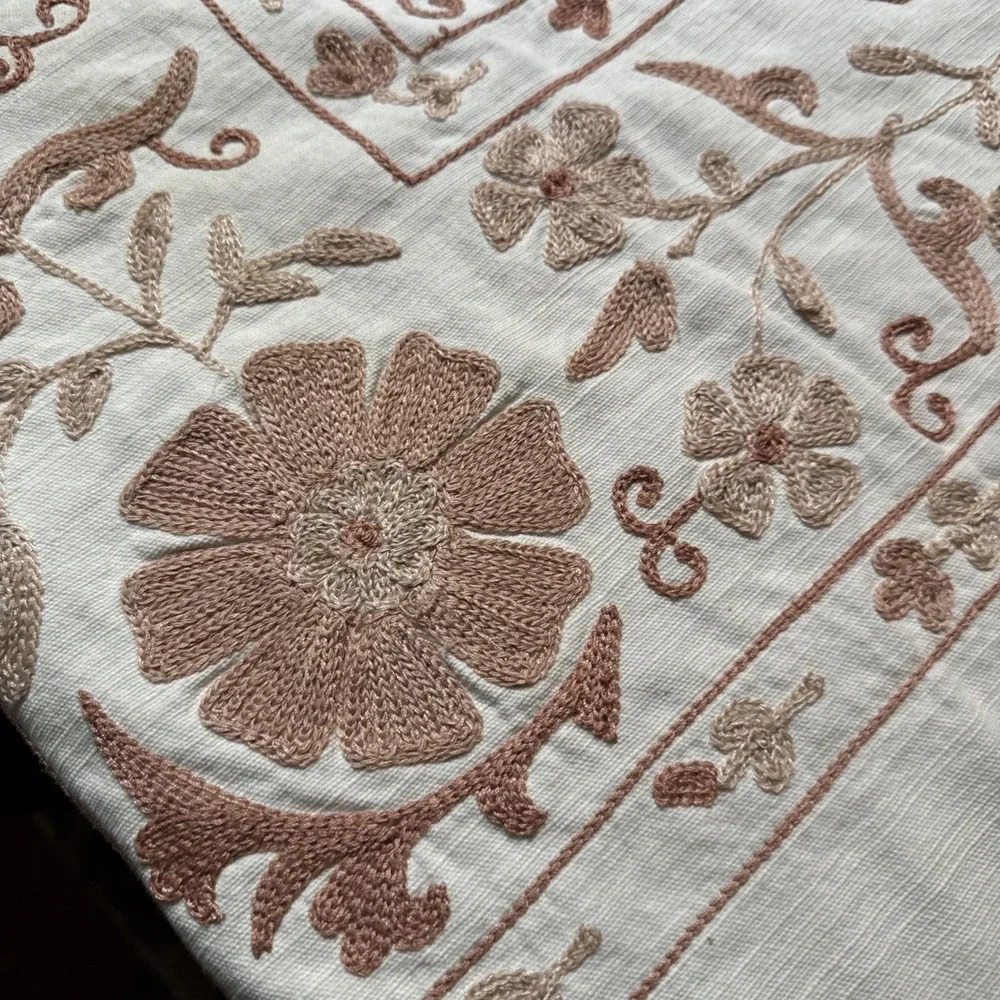 Pottery Barn Table Throw Embroidered 50 x 50 Arella Topper Scarf Cover Floral